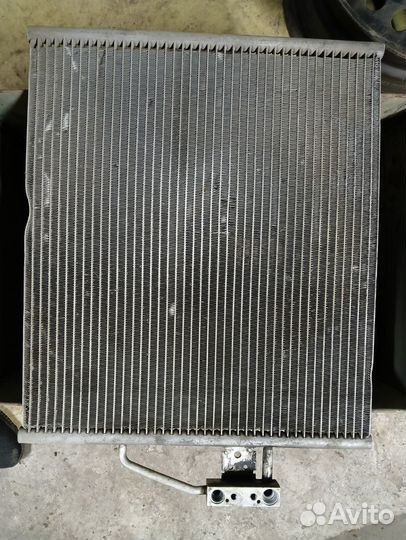 Радиатор кондиционера BMWe39