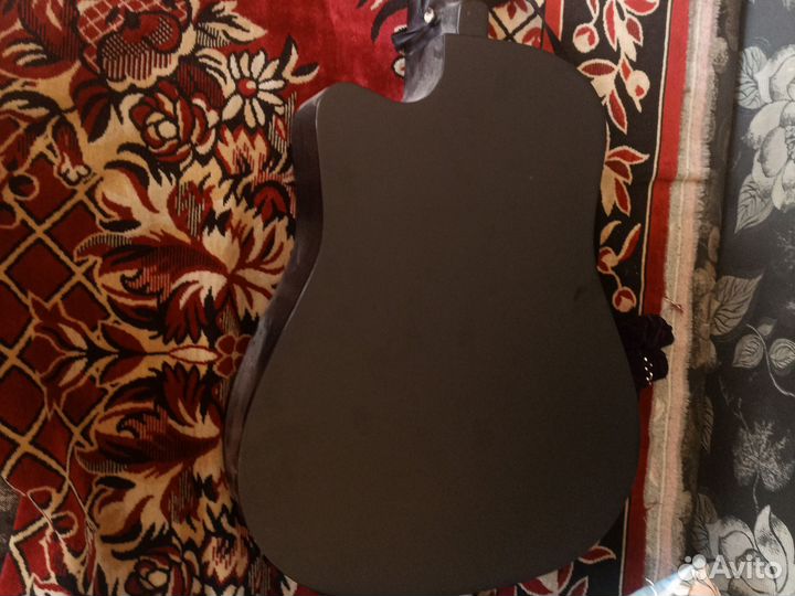 Акустическая гитара бу