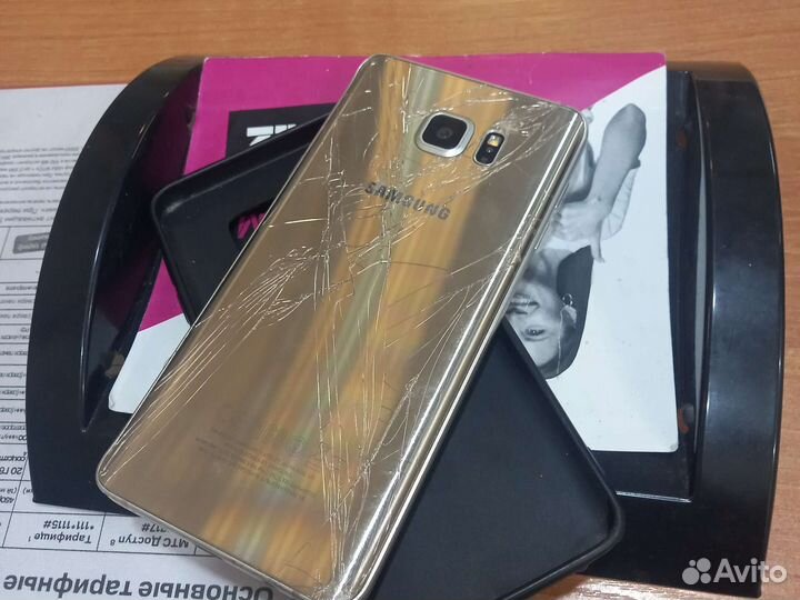 Телефон Samsung Galaxy Note5 4/32