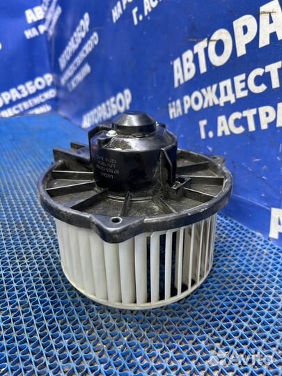 Моторчик печки Toyota Avensis седан 1AZ-FSE 2007