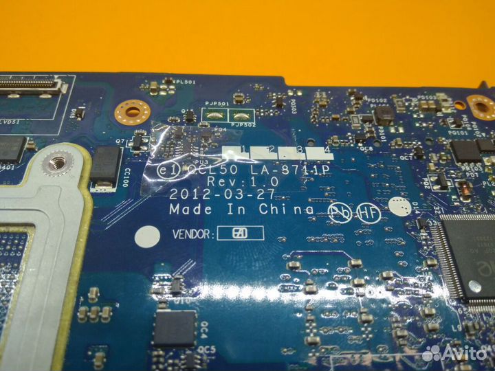 Б\У неисправная материнская плата la-8711p rev 1.0
