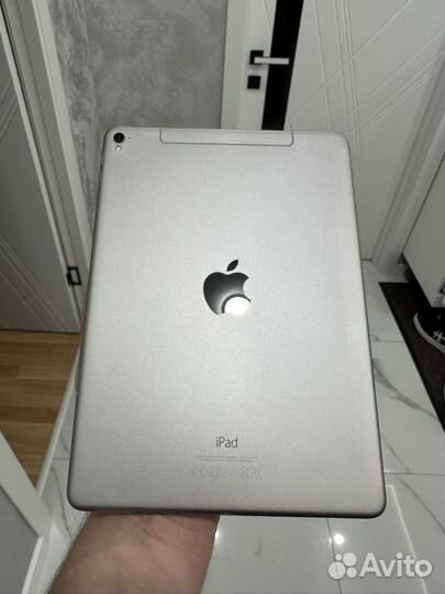 iPad pro (9,7 дюймовый)