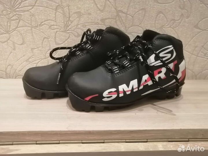 Лыжные ботинки 36р