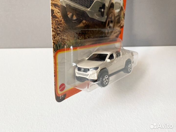 Matchbox toyota hilux