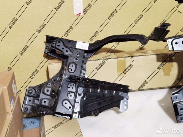 Суппорт фары Toyota Land Cruiser 300 2021-2023