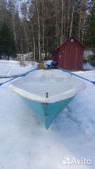 Лодка пластиковая 5 метров