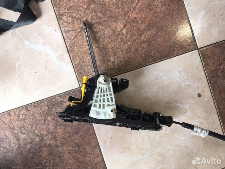 Селектор акпп,оригинал Renault Fluence 1