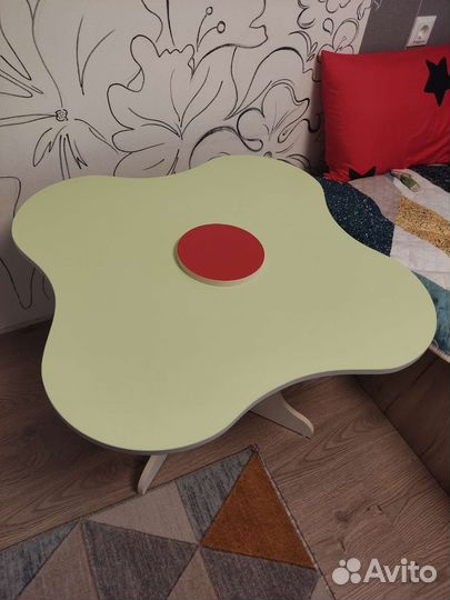 Детский столик