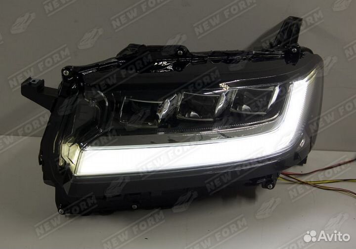 Фары с логотипом Toyota Land Cruiser 300