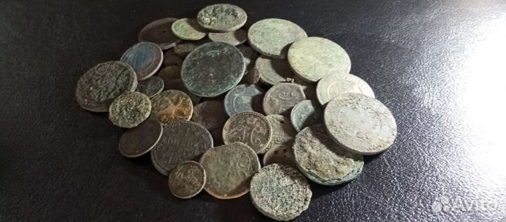 Медные монеты 70 шт +серебр. За все