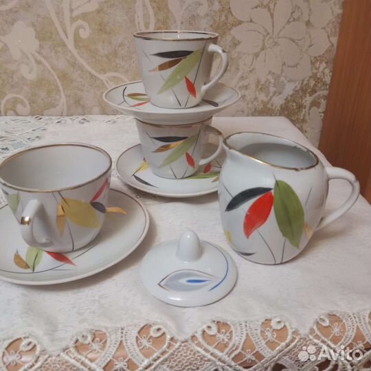 Чайник Дулево.Тюльпан на черном