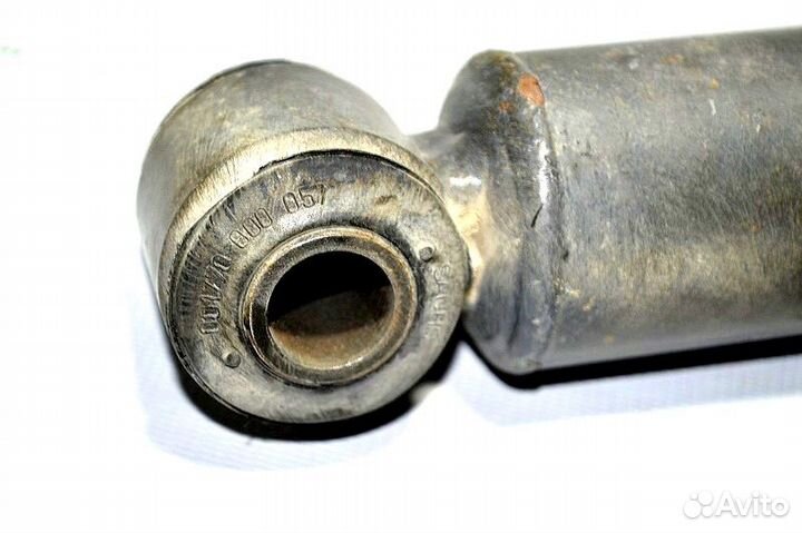 Амортизатор переднего моста, правый mercedes-benz