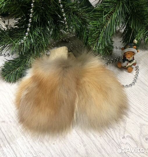Варежки из лисы
