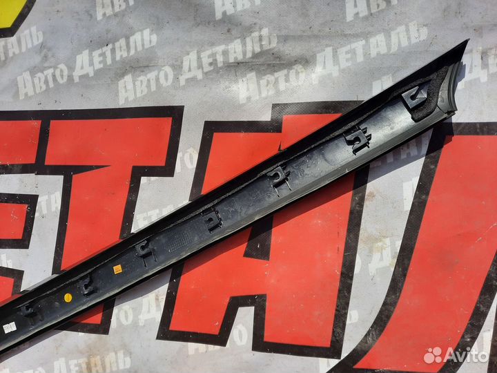 Молдинг лобового стекла левый Kia Soul 3 2018