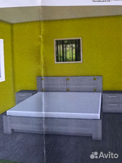 Кровать и 2 тумбы