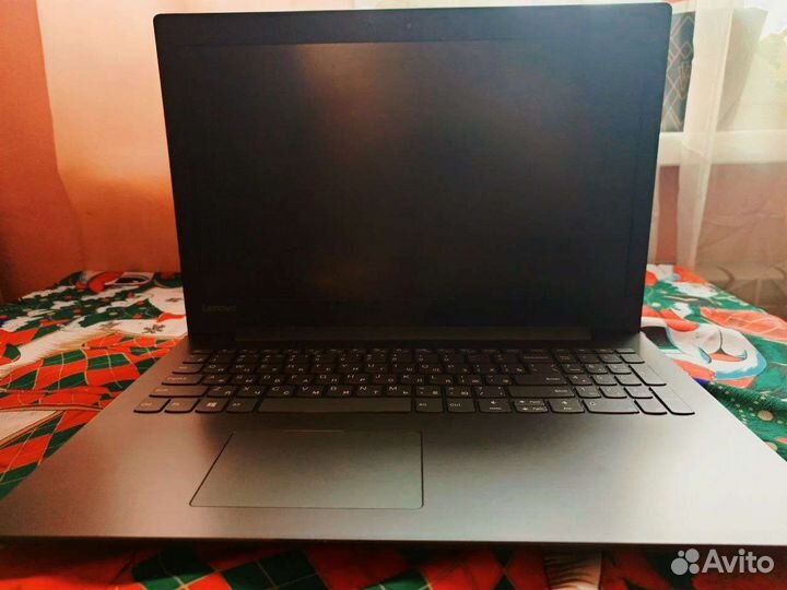 Ноутбук Lenovo ideapad 330-15AST