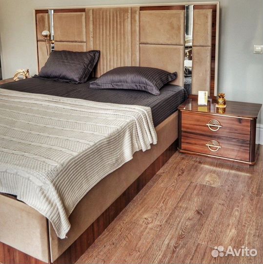 Спальный гарнитур