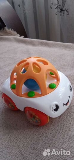 Машинка-погремушка