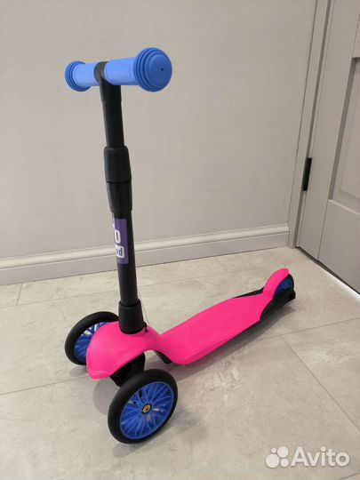 Самокат детский трехколесный новый
