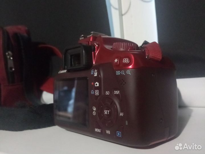 Canon eos 1100d