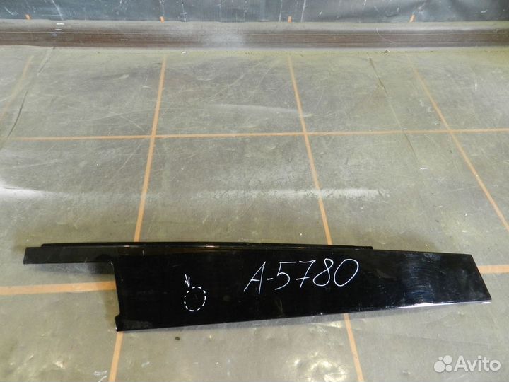 Накладка левой двери (стойки) - Mercedes-Benz W222