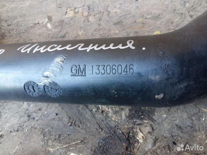 Патрубок интеркулера Opel Insignia 2008-2017