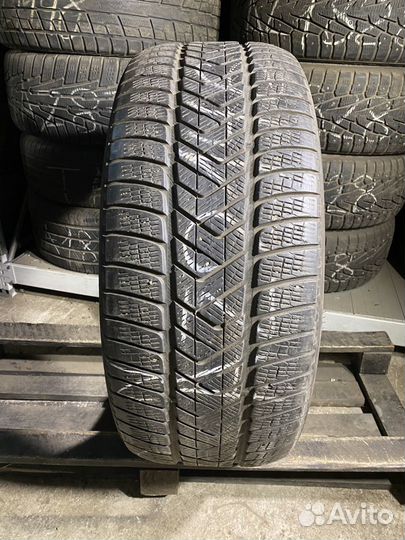 Pirelli Scorpion Winter 275/40 R22 108V