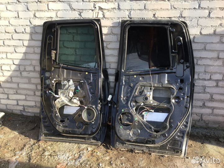 Двери задние Toyota Tundra 2008-2013г