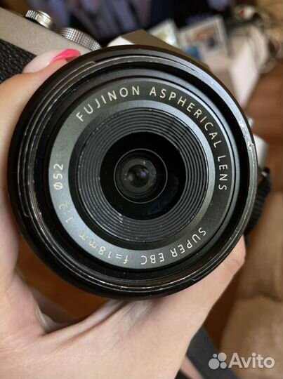 Продаю fujifilm x-t100 с объективом