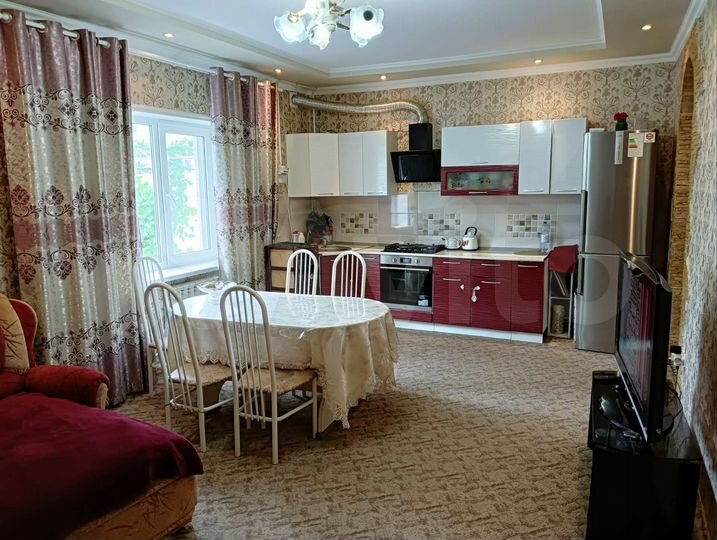 Дом 145 м² на участке 6 сот.