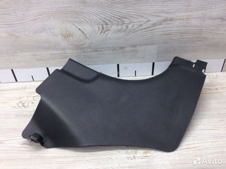 Накладка порога (внутренняя) передняя правая Kia