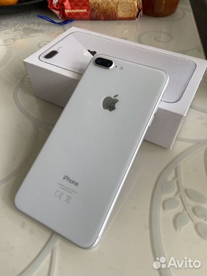 iPhone 8 Plus, 64 ГБ
