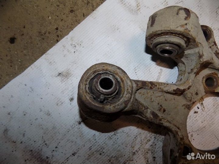 Кулак поворотный задний левый Impreza (G12) 2007-2