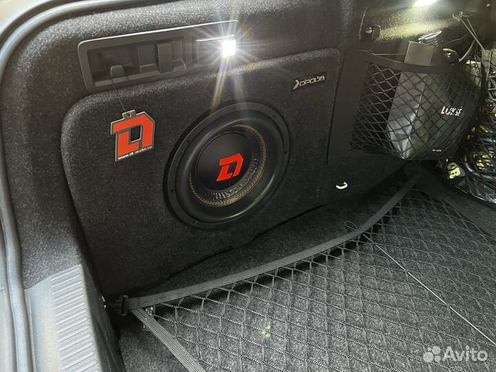 Сабвуфер Superb