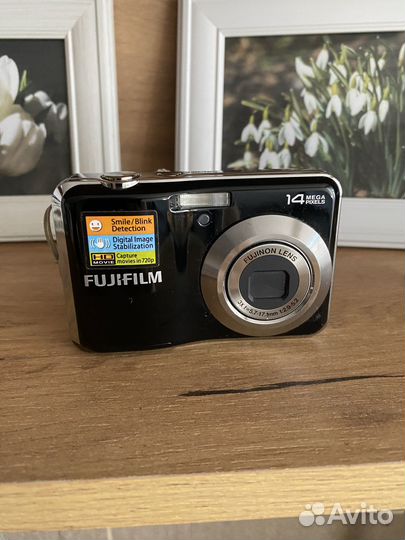 Цифровой фотоаппарат Fujifilm FinePix AV200
