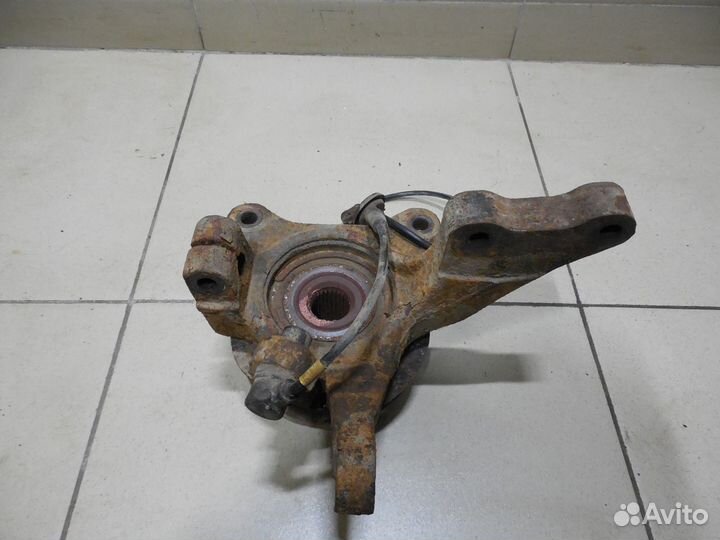 Кулак поворотный передний правый Santa Fe (SM) / S