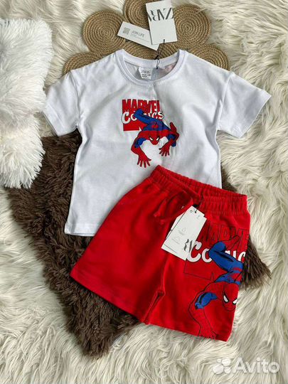 Костюм на мальчика новый