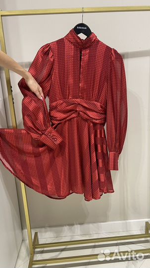 Платье женское