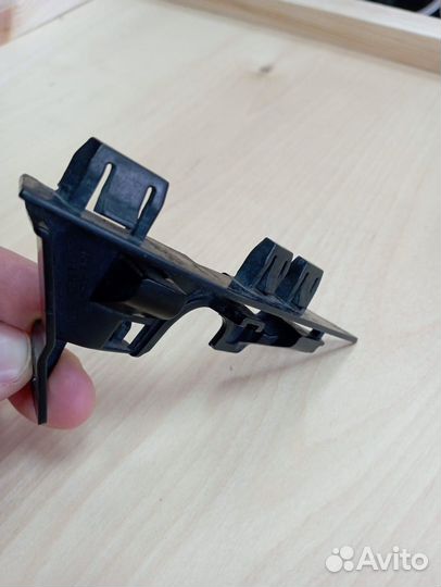 Кронштейн переднего бампера Bmw z4