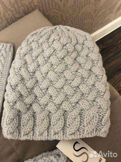 Комплект шапка, снуд и митенки