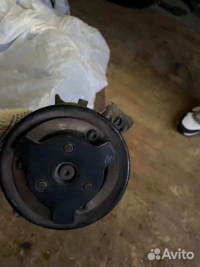 Компрессор кондиционера bmv e87