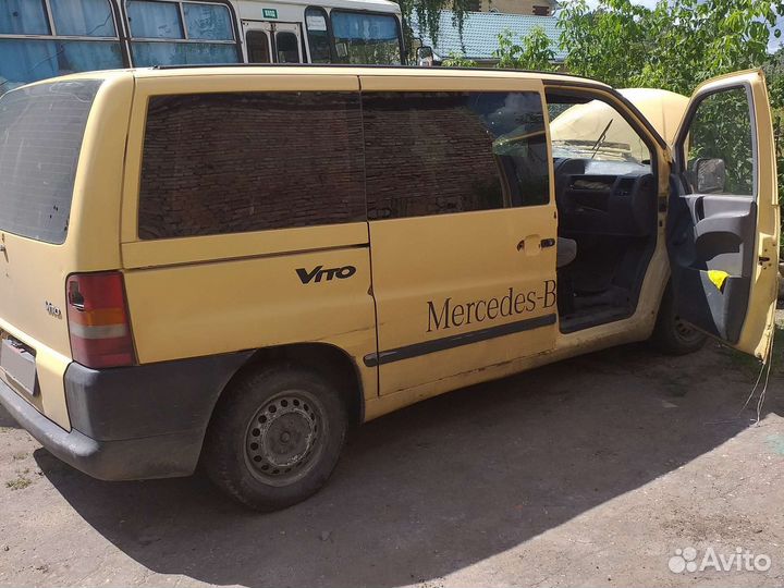 Mercedes-Benz Vito 2.3 МТ, 2000, битый, 180 000 км