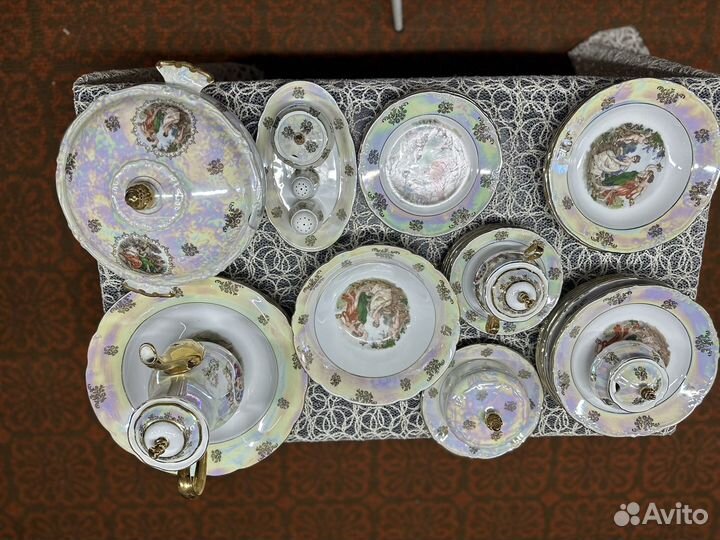 Набор столовый Мадонна