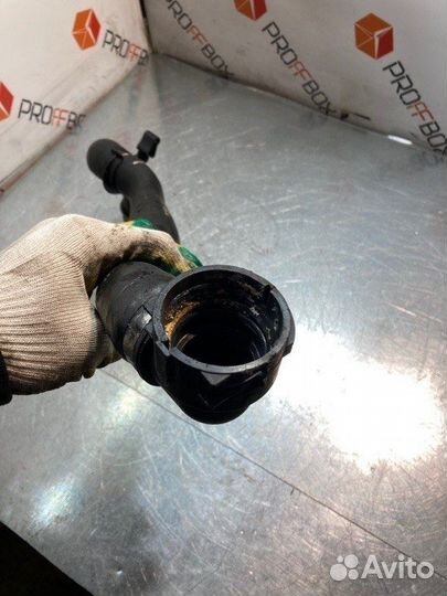 Патрубок (трубопровод, шланг) Mercedes S-Class