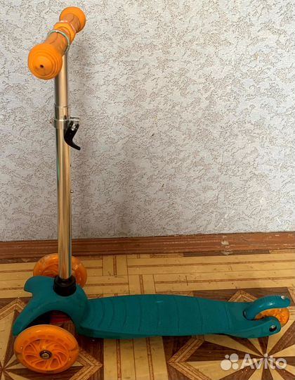 Самокат трехколесный Kreiss детский