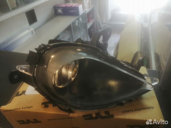 Противотуманка правая Opel Zafira C 2011-2016