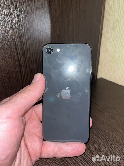 iPhone SE (2020), 128 ГБ