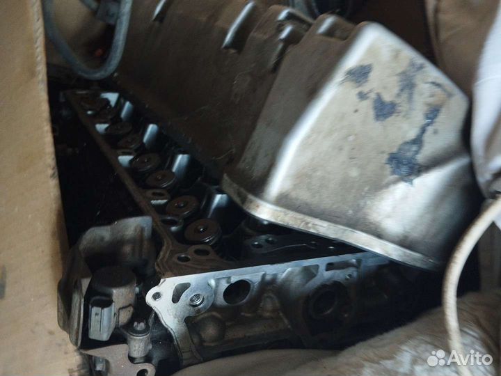 Головка блока на Honda Elisyon