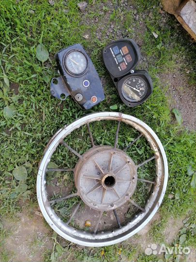 Разные запчасти для советских мотоциклов