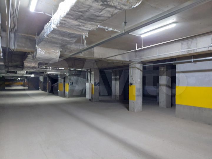 Машиноместо, 18 м²